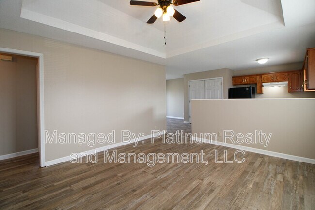 Building Photo - 1629 Hannibal Dr
