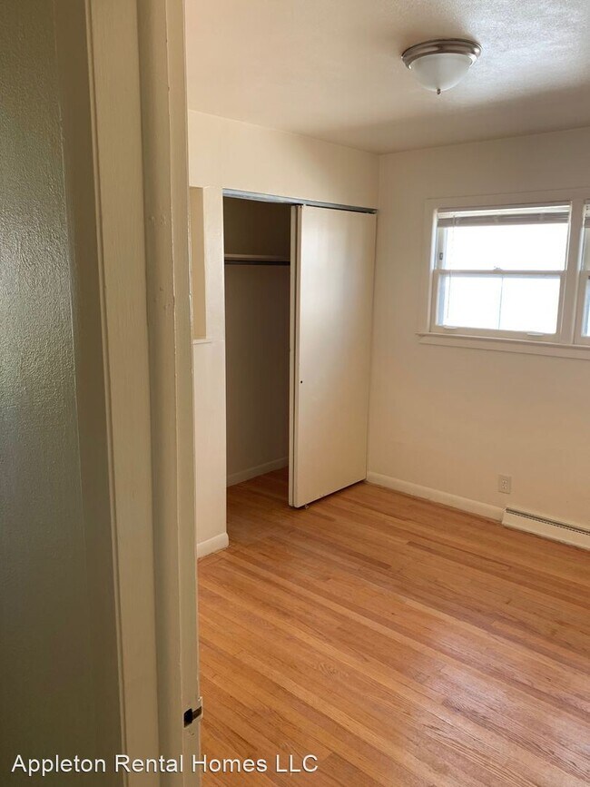 Building Photo - 3 br, 1 bath House - 4258 N 61