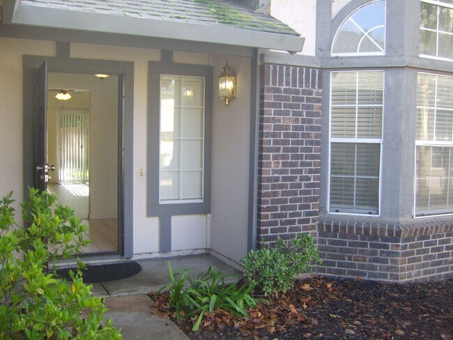 Foto del edificio - Lovely home near shopping, E.G. schools and parks