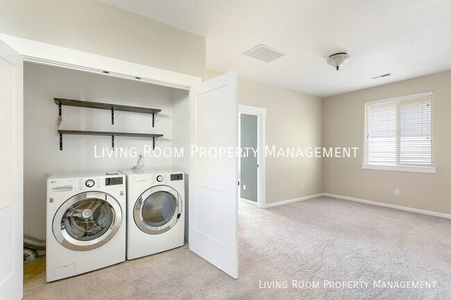 Building Photo - 3657 Wild Rose Loop