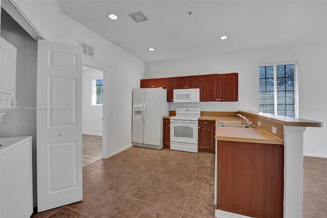 Foto del edificio - 1943 Freeport Dr