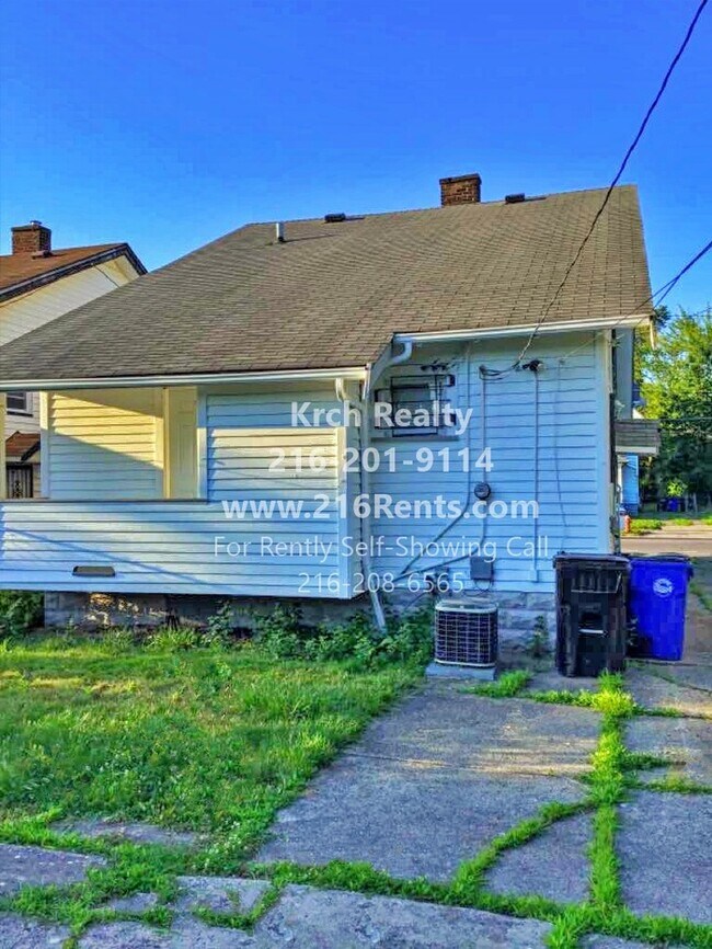 Building Photo - 13305 Harvard Ave