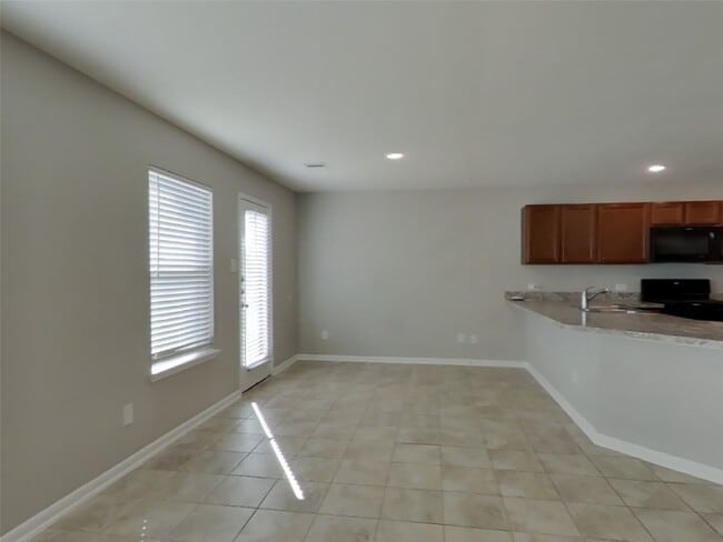 Foto del edificio - 5342 Castle Discordia St