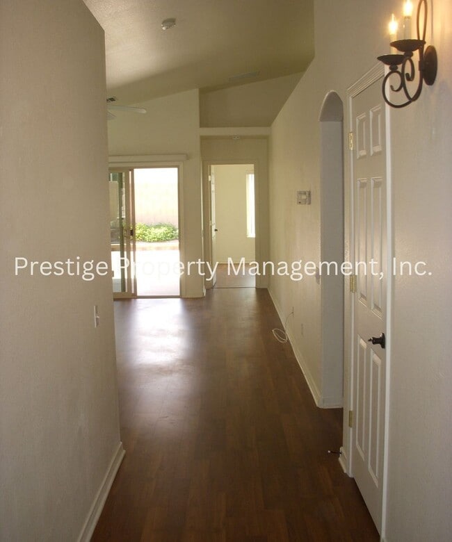 Building Photo - Check out this New Listing Located in East...
