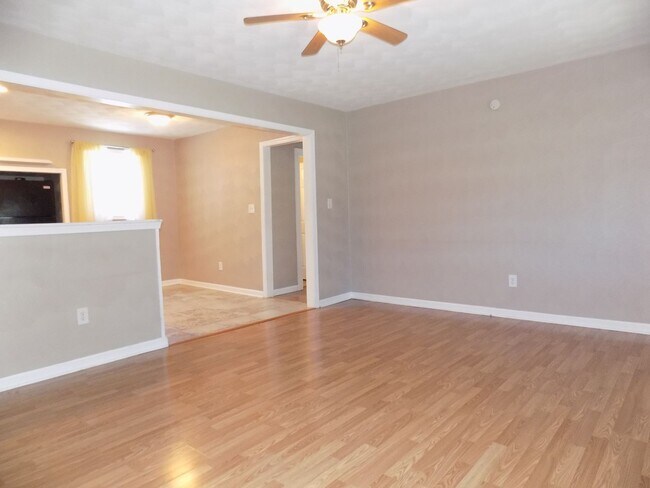 Foto del edificio - Single Story Living - HAMPTON ROADS subdiv...