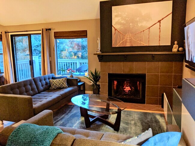 Foto del edificio - 2875 Idlewild Dr