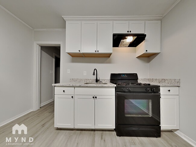 Building Photo - 1693 Concord Dr SE