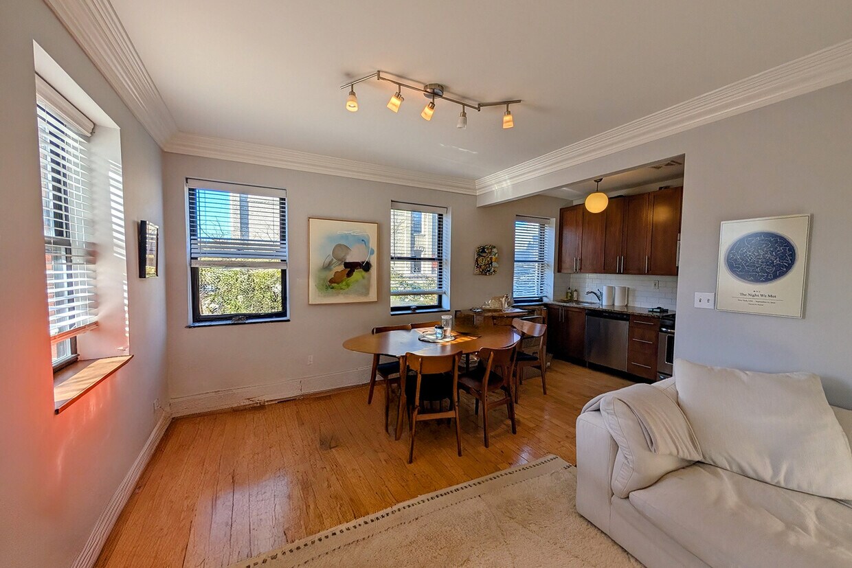 Photo - 34 Russell St (Brooklyn, NY)