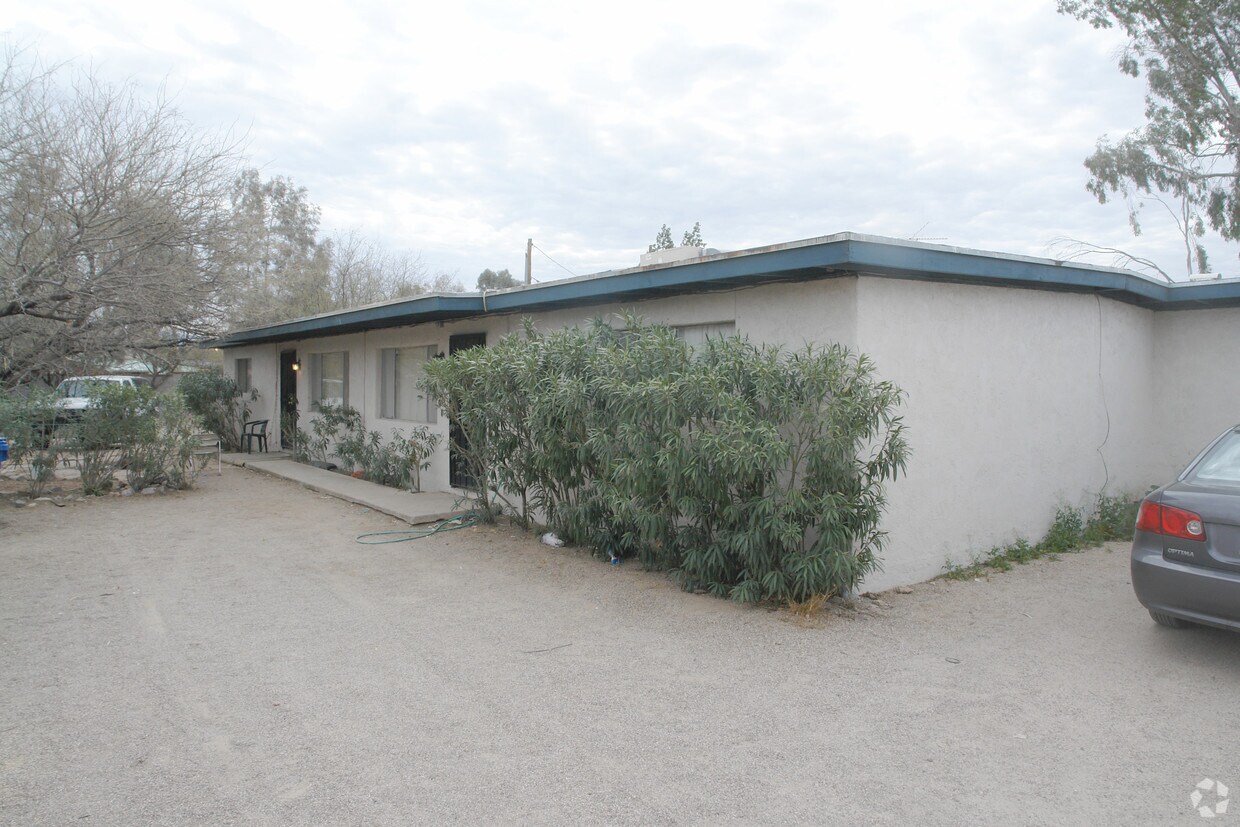 Building Photo - 3032 N Richey Blvd