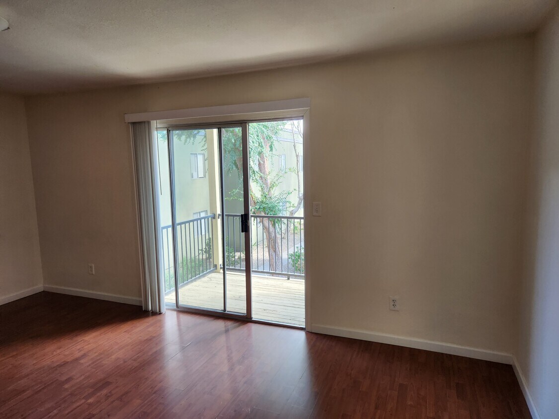 740 W Elm St Unit 217, Phoenix, AZ 85013 Condo for Rent in Phoenix