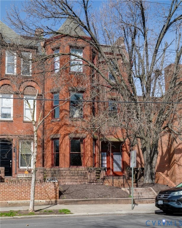 Building Photo - 402 Stuart Cir
