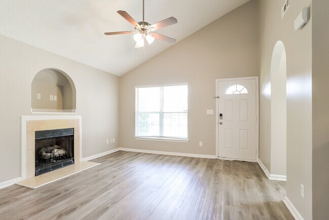Foto del edificio - 4148 Canyon Creek Ln