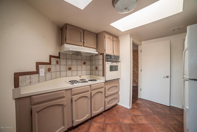 Foto del edificio - 3554-P3554 East 5th Street