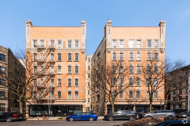Building Photo - 470 Convent Ave