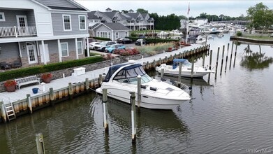 Building Photo - 36 Nicole Ct