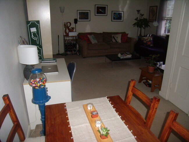 Apartments amueblados en parte sala de estar & comedor decoración - 1520 N Lancaster