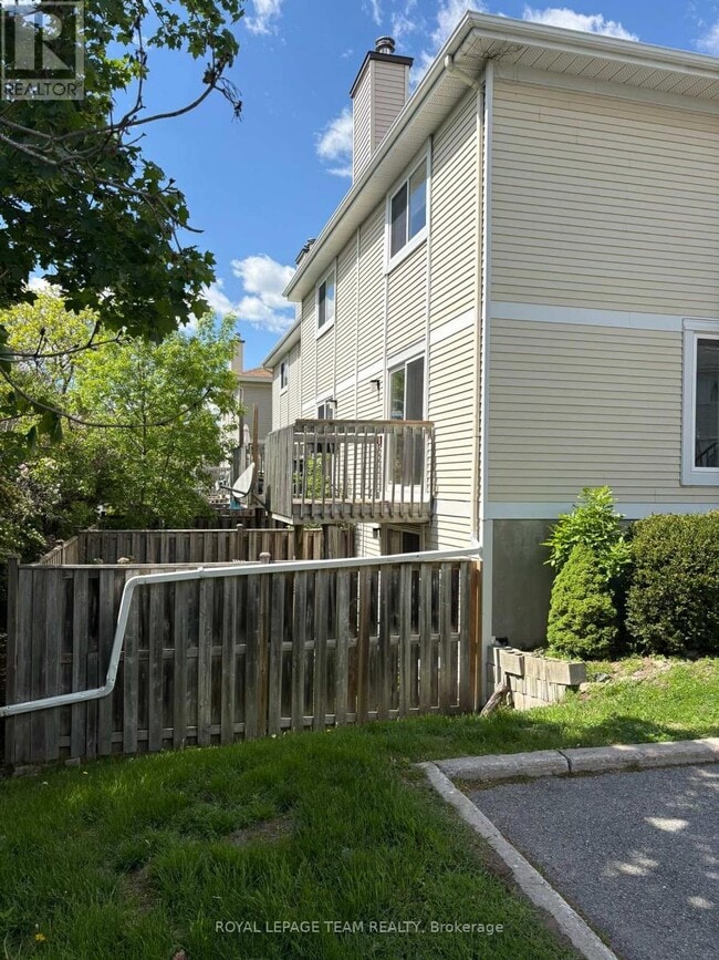 Building Photo - 30 McDermot Ct