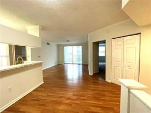 Foto del edificio - North Bay Road, Sunny Isles Beach, FL 33160 - 3 BR 2 BA condo