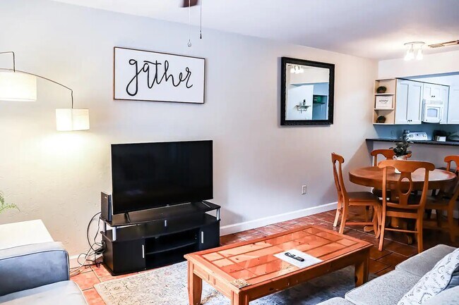 Foto del edificio - 2228 SW 39th Dr