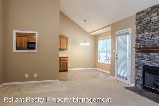 Foto del edificio - 3 br, 2 bath House - 3745 Kendra Court North
