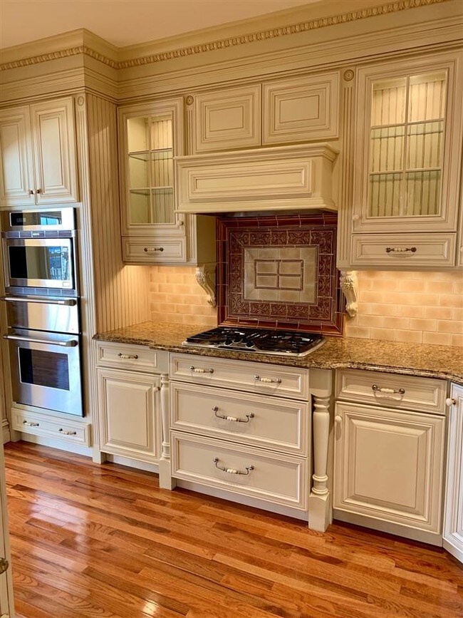 Foto del edificio - 54 Bergen Ridge Rd