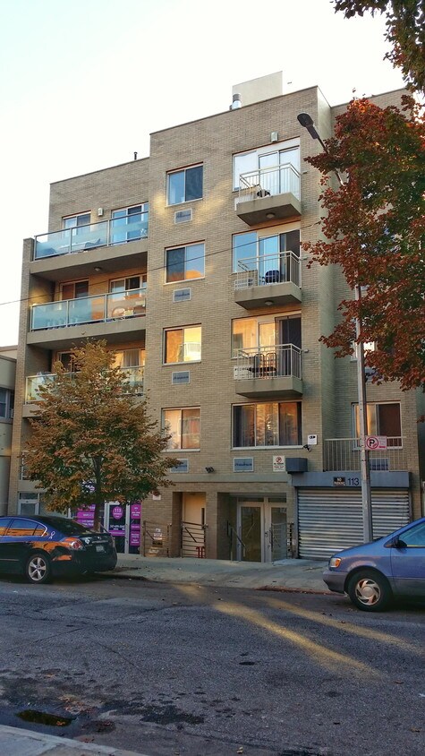 Primary Photo - 113 Kenilworth Pl