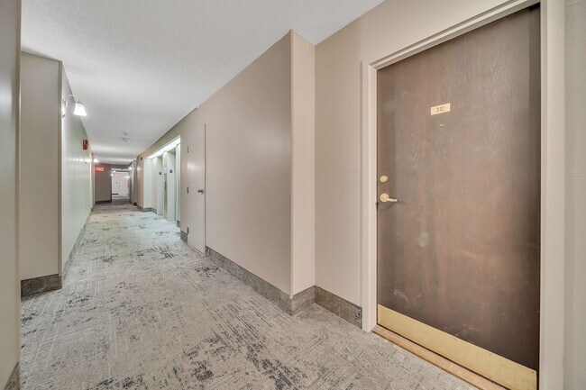 Photo du bâtiment - 3227 King St E