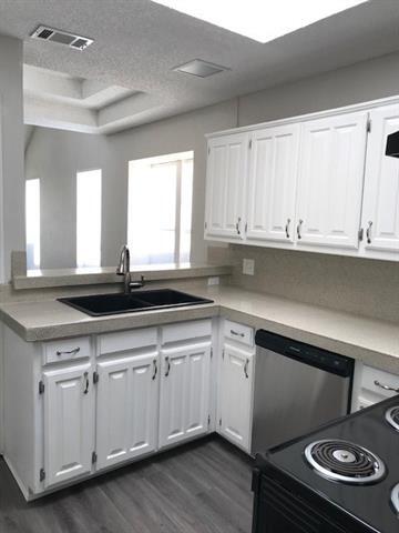 Building Photo - 2174 Cordoba Dr