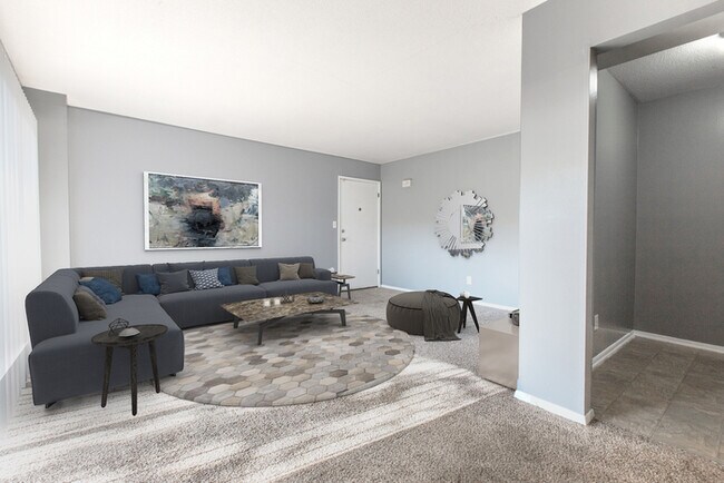 Building Photo - 327 W 77th St