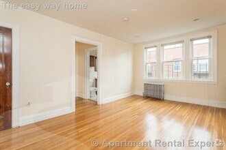 Building Photo - 138 Highland Ave
