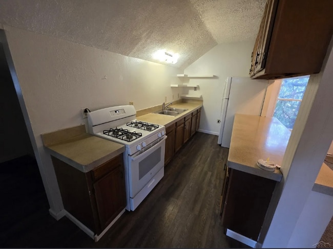 Foto del edificio - 3232 Court St