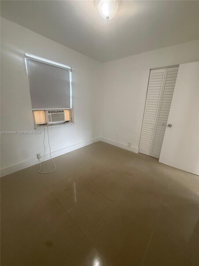 Foto del edificio - 1987 NW 155th St