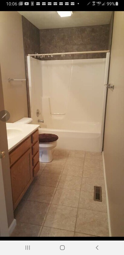 Bathroom - 204 Eagle Ridge Dr