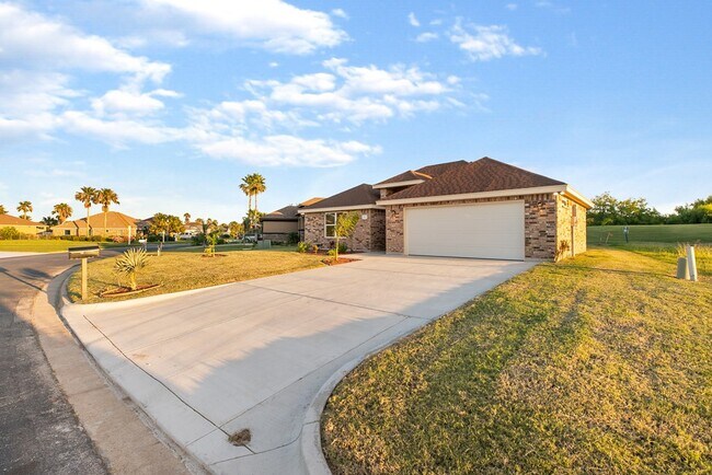 Foto del edificio - 4 Augusta Dr