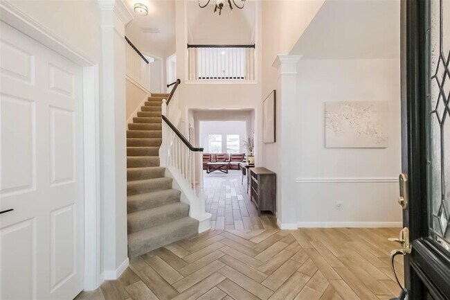 Foto del edificio - 7015 Timber Edge Ln