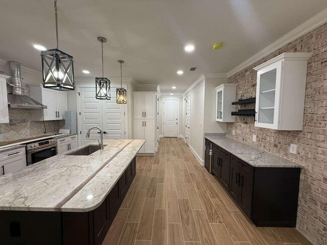 Building Photo - 361 County Line Rd