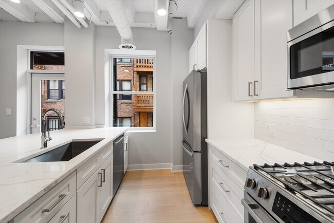 Foto del edificio - 4638 N Ashland Ave