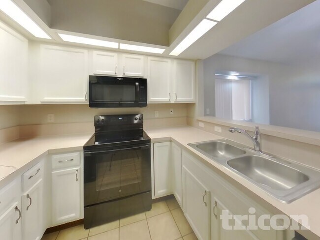 Foto del edificio - 1163 Homard Blvd E