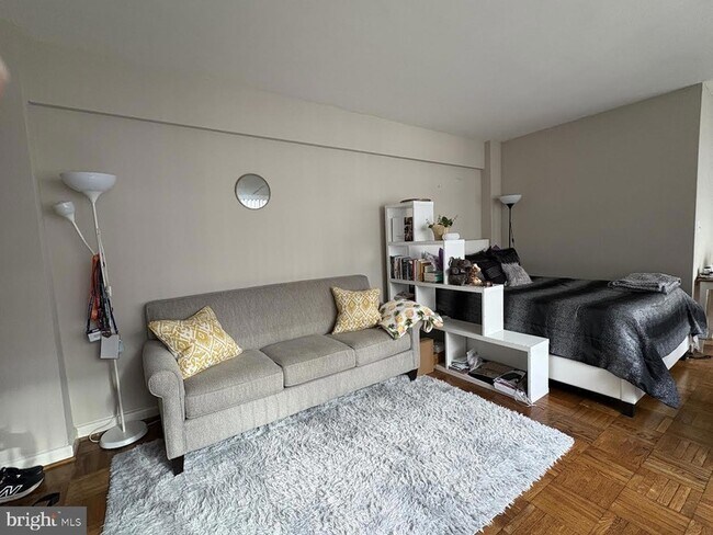 Foto del edificio - 2141 I St NW