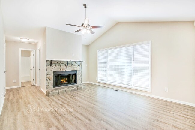 Building Photo - 5 Wellspring Point