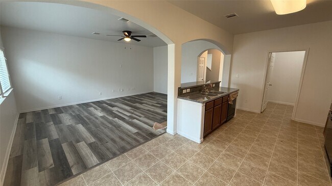 Building Photo - 7346 Autumn Sun Dr