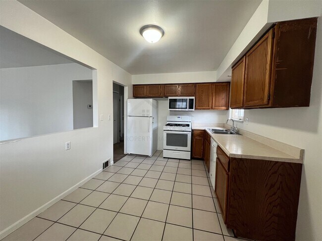Building Photo - 20759 Woodward Street, Clinton Township, M...