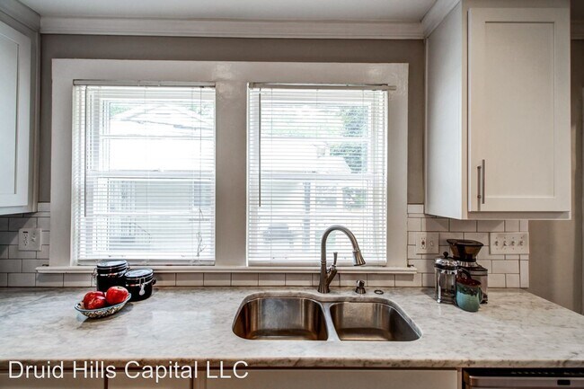 Building Photo - 3 br, 2 bath House - 223 Sisson Ave