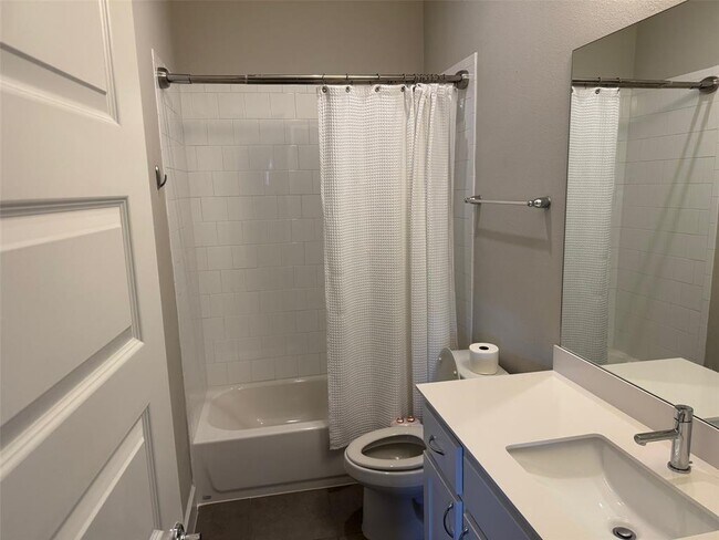 Foto del edificio - 3108 E 51st St