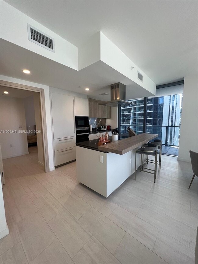 Building Photo - 1000 Brickell Plaza
