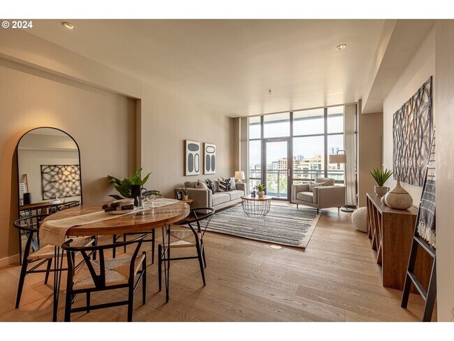 Foto del edificio - 1025 NW Couch St