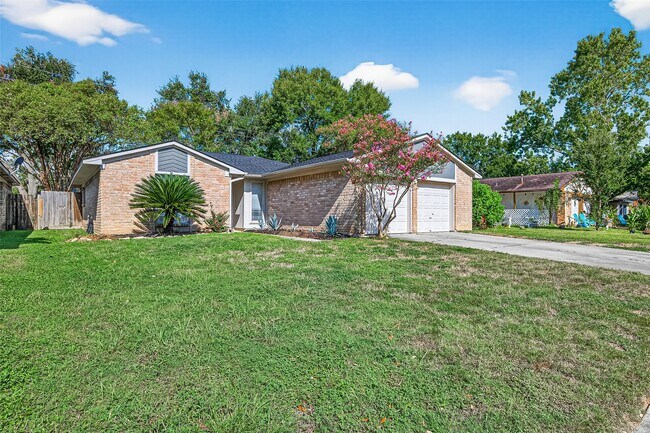 Foto del edificio - 802 Cascade Creek Dr