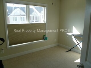 Building Photo - 14573 Crossfield Way