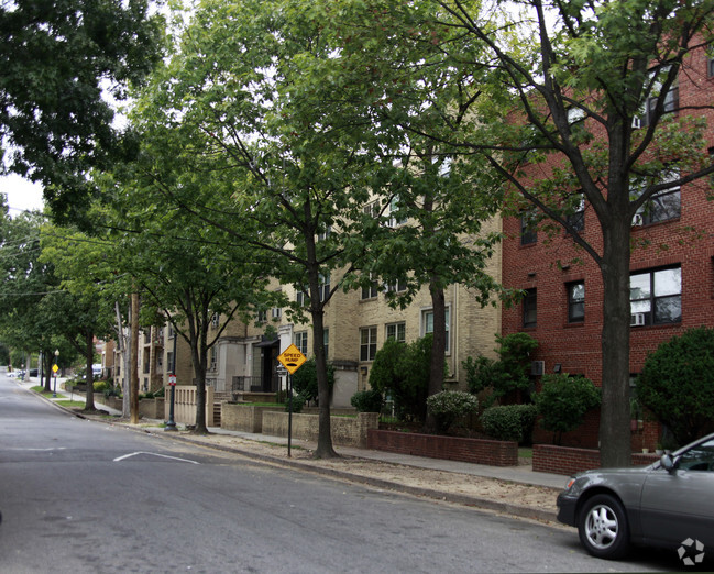 Building Photo - Brightwood Gardens Cooperative