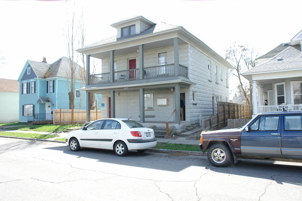 Building Photo - 1915 W Mallon Ave